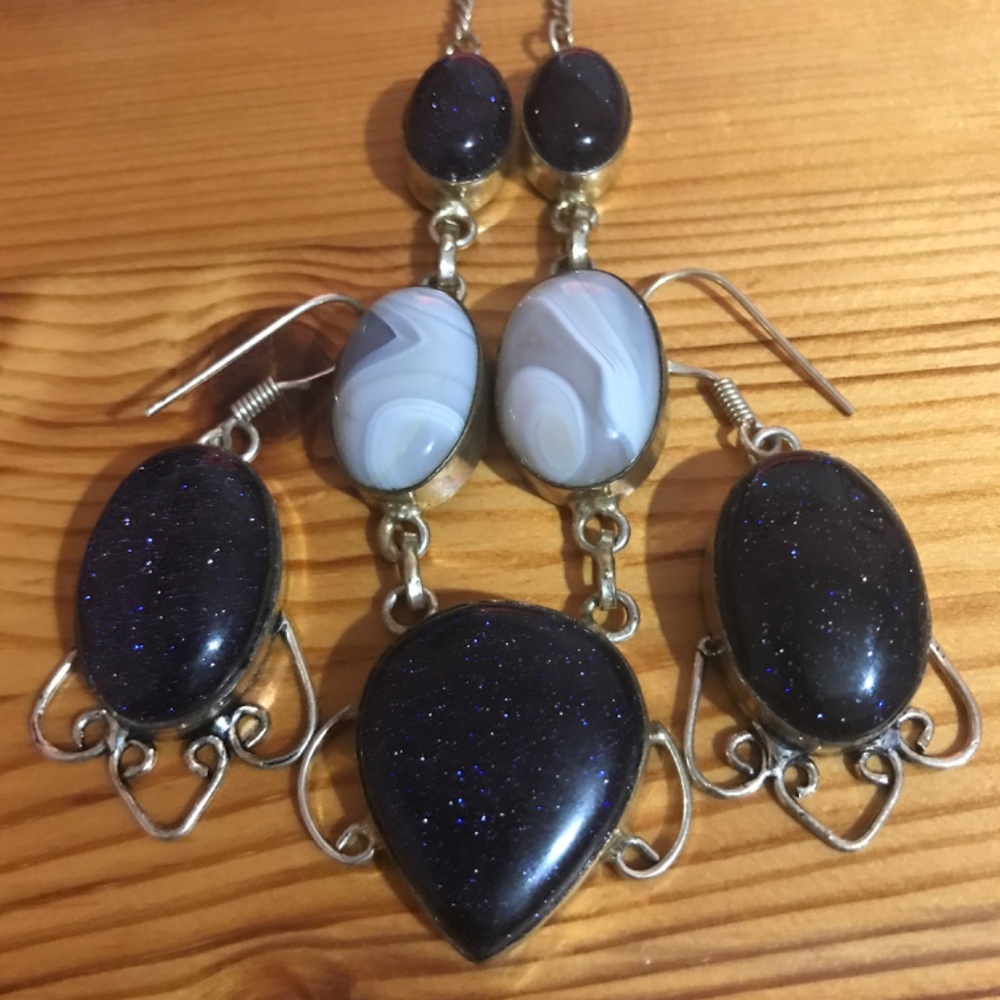 Silver Plated Gem Necklace Set- EUC 2/$25 - Picture 7 of 13
